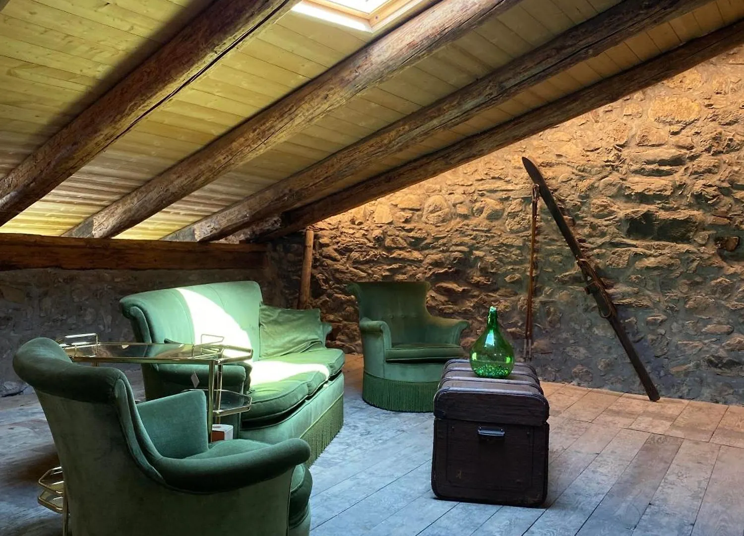 Casa Nel Centro Storico Di Borno 빌라